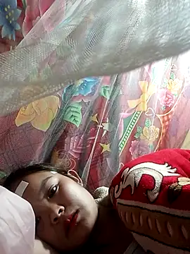 xinhxinhcute online show from October 31, 2025, 11:55 pm