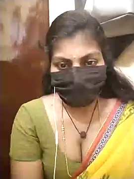 Snapshot of Nithiila chatting on February 16, 2026, 10:14 am Nithiila online show from February 16, 2026, 10:14 am