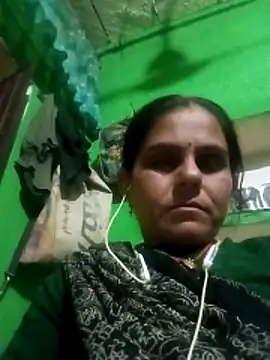 Hot rachnasexy online show from May 17, 2026, 6:30 pm