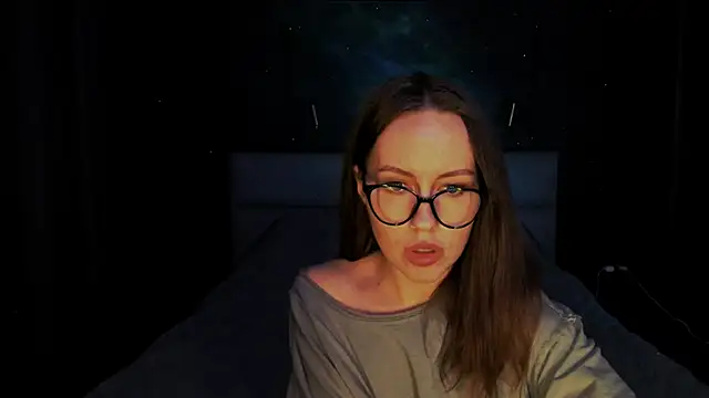 North baby online show from November 3, 2025, 9:18 pm