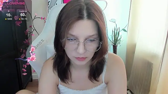 Snapshot of AudreyyKim chatting on July 12, 2026, 8:15 am AudreyyKim online show from July 12, 2026, 8:15 am