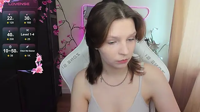 AudreyyKim online show from May 13, 2026, 8:21 am