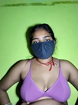 Snapshot of Bebo_Sweety143 chatting on September 27, 2025, 3:45 am Bebo Sweety143 online show from September 27, 2025, 3:45 am