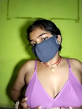 Snapshot of Bebo_Sweety143 chatting on September 25, 2025, 2:56 pm Bebo Sweety143 online show from September 25, 2025, 2:56 pm