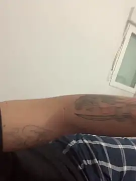 Snapshot of anghelrabbit chatting on March 1, 2026, 3:17 am anghelrabbit online show from March 1, 2026, 3:17 am