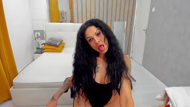 MarbellaRyder online show from May 17, 2026, 1:22 pm