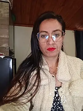 Snapshot of ERIKA__29 chatting on October 2, 2025, 11:57 am ERIKA 29 online show from October 2, 2025, 11:57 am