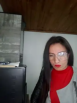Snapshot of ERIKA__29 chatting on September 15, 2025, 12:05 pm ERIKA 29 online show from September 15, 2025, 12:05 pm