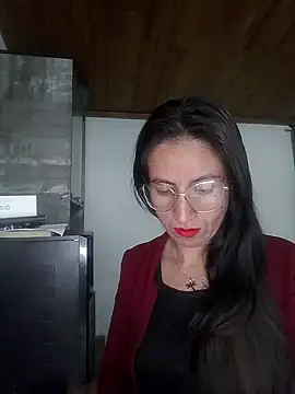 Snapshot of ERIKA__29 chatting on September 18, 2025, 12:08 pm ERIKA 29 online show from September 18, 2025, 12:08 pm