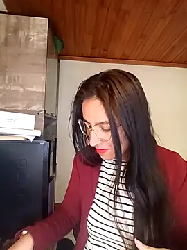 Snapshot of ERIKA__29 chatting on September 17, 2025, 12:07 pm ERIKA 29 online show from September 17, 2025, 12:07 pm