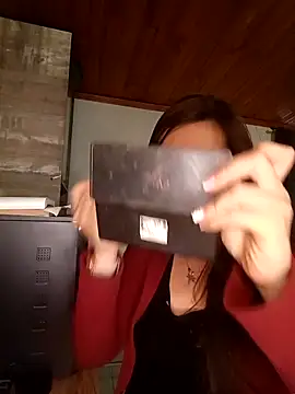 Snapshot of ERIKA__29 chatting on September 23, 2025, 12:12 pm ERIKA 29 online show from September 23, 2025, 12:12 pm