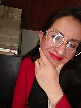 Snapshot of ERIKA__29 chatting on September 25, 2025, 2:12 pm ERIKA 29 online show from September 25, 2025, 2:12 pm