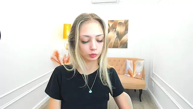 EmilyGraydis online show from July 5, 2026, 7:54 pm