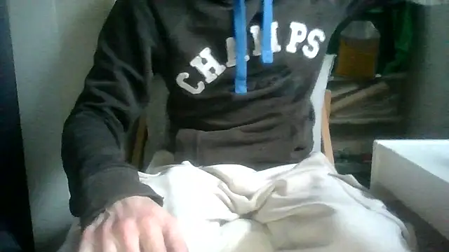 Snapshot of juju78jujuu chatting on April 4, 2026, 6:09 am juju78jujuu online show from April 4, 2026, 6:09 am