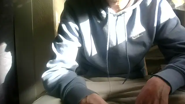 Snapshot of juju78jujuu chatting on March 5, 2026, 9:06 am juju78jujuu online show from March 5, 2026, 9:06 am