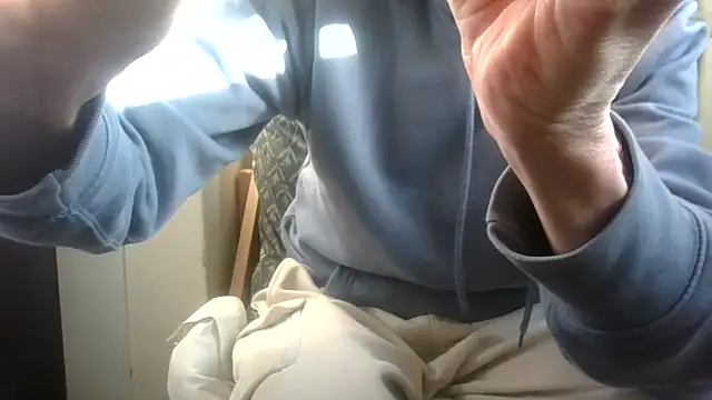 Snapshot of juju78jujuu chatting on March 3, 2026, 8:21 am juju78jujuu online show from March 3, 2026, 8:21 am