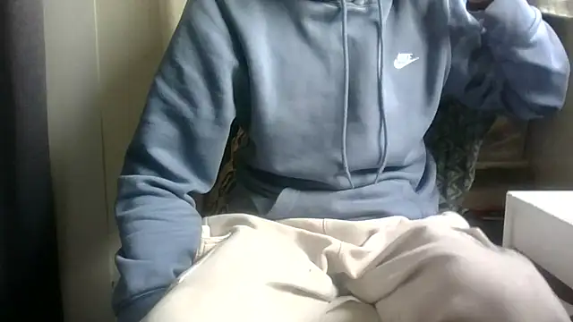 Snapshot of juju78jujuu chatting on March 6, 2026, 8:20 am juju78jujuu online show from March 6, 2026, 8:20 am