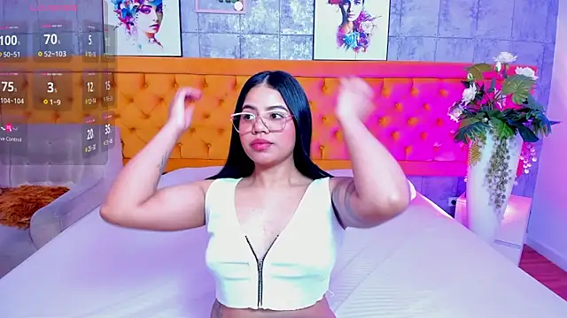 LiilithNova online show from May 28, 2026, 4:20 am