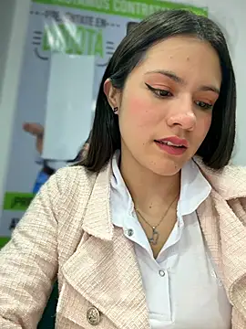 CHARLOTTE  05 online show from January 13, 2026, 12:09 pm