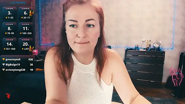 Snapshot of EllenSky_ chatting on September 21, 2025, 7:08 pm EllenSky online show from September 21, 2025, 7:08 pm