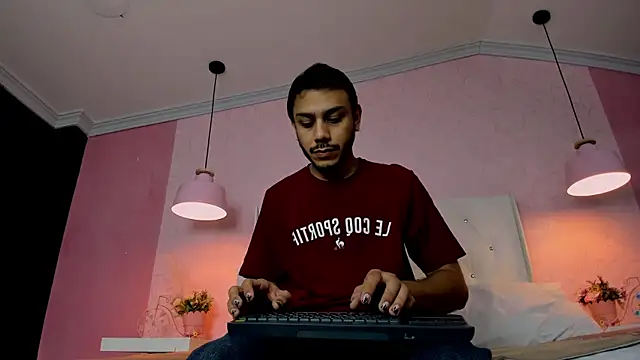 Boss Domiinator online show from March 6, 2026, 12:11 pm