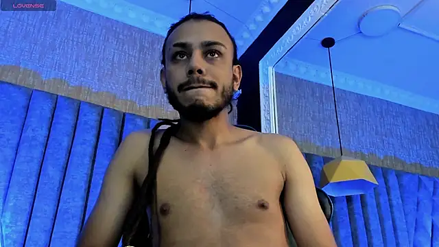 Boss Domiinator online show from November 4, 2025, 3:43 am