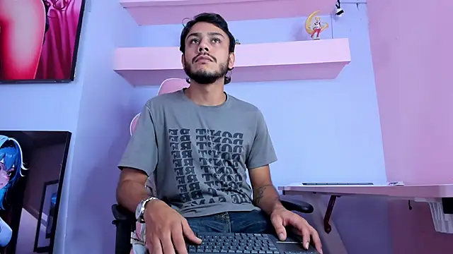 Boss Domiinator online show from May 12, 2026, 12:11 pm
