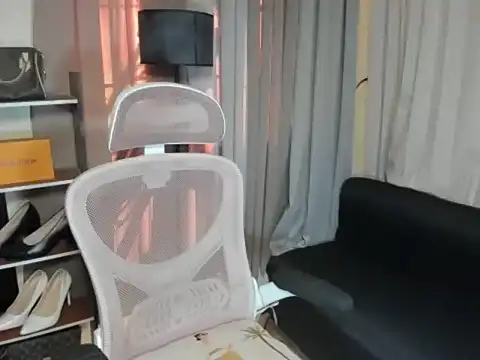 Seductive Margaux online show from December 14, 2025, 8:09 am