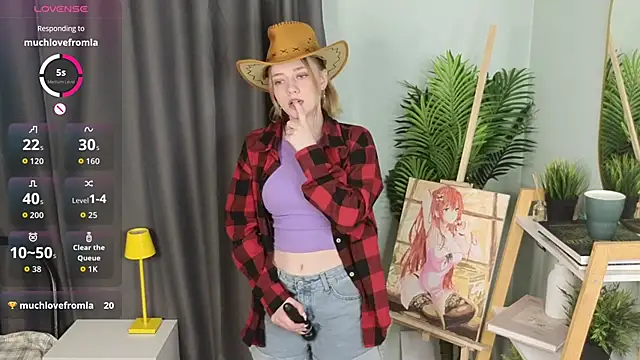 Snapshot of HollieCollelo chatting on December 21, 2025, 3:08 am HollieCollelo online show from December 21, 2025, 3:08 am