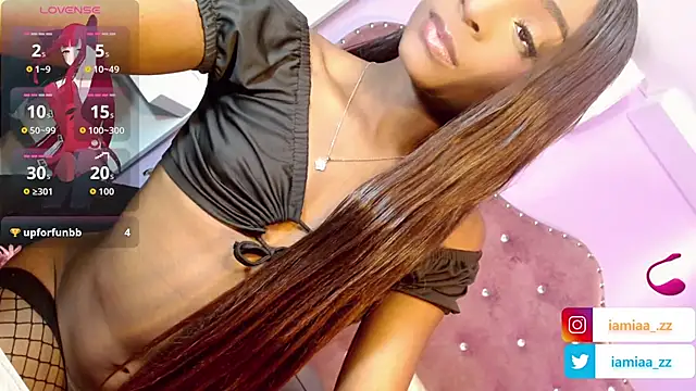 Snapshot of MariahMendezz chatting on November 9, 2025, 7:51 pm MariahMendezz online show from November 9, 2025, 7:51 pm