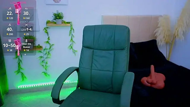 Snapshot of Nathi_Medusa chatting on November 13, 2025, 10:35 pm Nathi Medusa online show from November 13, 2025, 10:35 pm