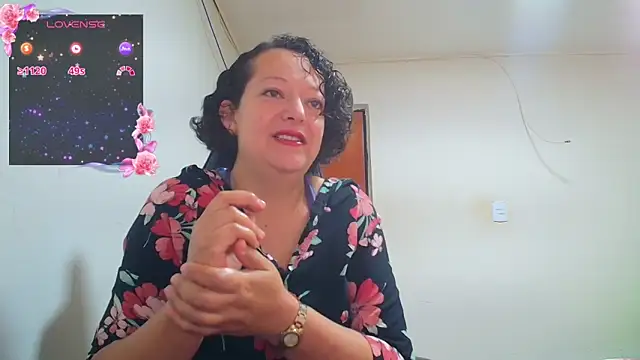 Snapshot of Miss_Oriana chatting on November 21, 2025, 8:02 am Miss Oriana online show from November 21, 2025, 8:02 am