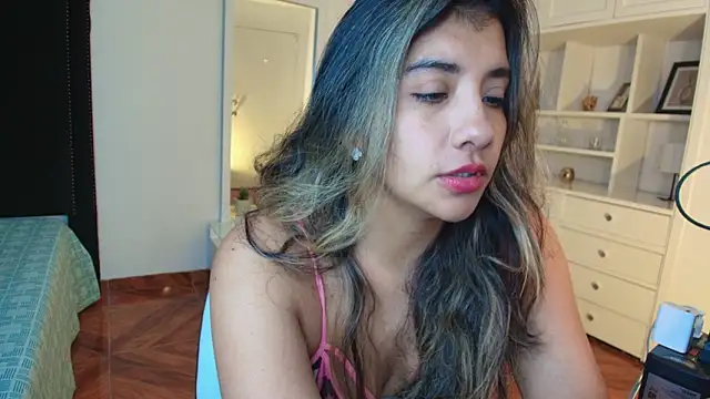 nina moen online show from January 14, 2026, 3:21 am