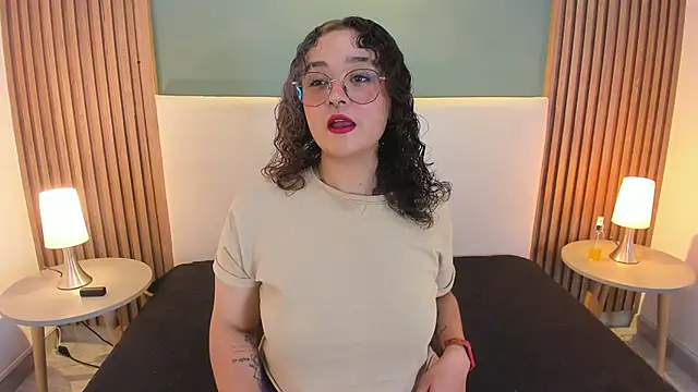 Snapshot of tara_black chatting on September 8, 2025, 9:03 pm tara black online show from September 8, 2025, 9:03 pm