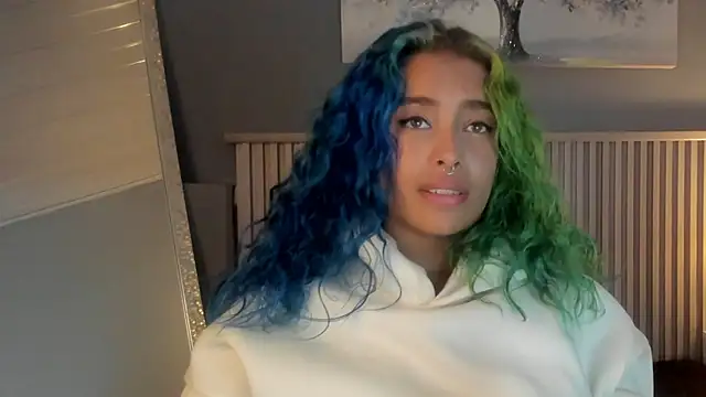 Snapshot of Cristal_r4ven chatting on September 23, 2025, 9:11 pm Cristal r4ven online show from September 23, 2025, 9:11 pm