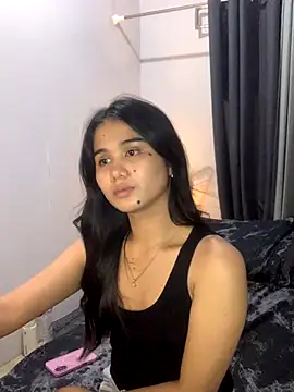 AngelHille online show from November 16, 2025, 10:13 pm