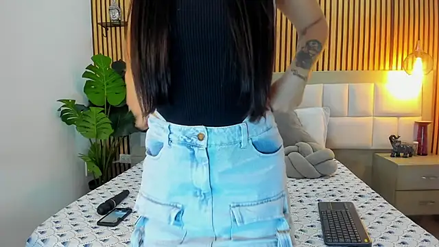 Snapshot of Roseaurora chatting on November 19, 2025, 1:00 pm Roseaurora online show from November 19, 2025, 1:00 pm