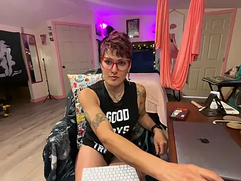 kinkycanner online show from March 10, 2026, 1:53 am