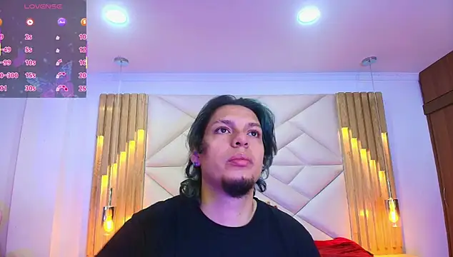 Laia and Damian online show from October 15, 2025, 7:33 pm