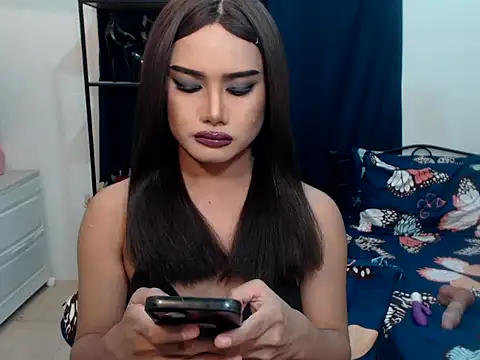 RositaUshvada online show from December 4, 2025, 12:26 pm