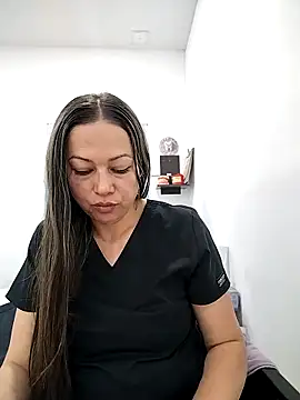 Madisson-04  online show from November 4, 2025, 9:07 pm