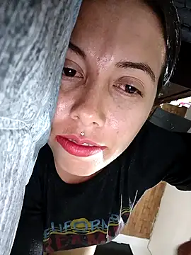 Snapshot of MiaForever1 chatting on March 21, 2026, 12:34 am MiaForever1 online show from March 21, 2026, 12:34 am