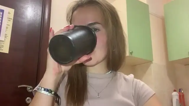 Snapshot of BunnyTiedeman chatting on September 11, 2025, 5:35 pm BunnyTiedeman online show from September 11, 2025, 5:35 pm