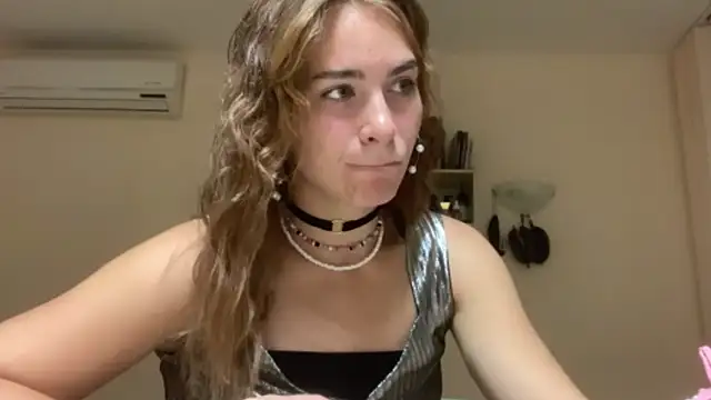 Snapshot of BunnyTiedeman chatting on September 13, 2025, 4:18 pm BunnyTiedeman online show from September 13, 2025, 4:18 pm