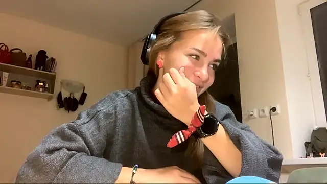 Snapshot of BunnyTiedeman chatting on September 25, 2025, 5:52 pm BunnyTiedeman online show from September 25, 2025, 5:52 pm