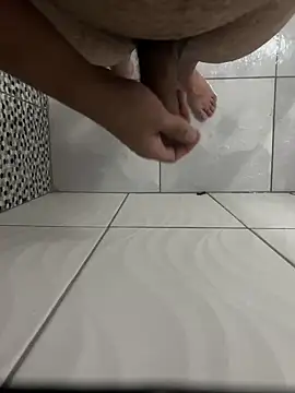 LNM9926 online show from February 19, 2026, 10:07 pm