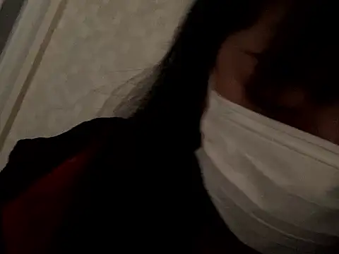 Snapshot of cantama_pero chatting on September 29, 2025, 10:48 pm cantama pero online show from September 29, 2025, 10:48 pm
