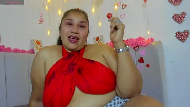 Snapshot of milf_latinn chatting on September 26, 2025, 2:35 pm milf latinn online show from September 26, 2025, 2:35 pm