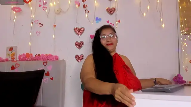 Snapshot of milf_latinn chatting on September 24, 2025, 2:45 pm milf latinn online show from September 24, 2025, 2:45 pm