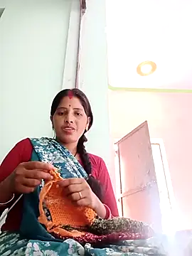 Snapshot of Sharma_pooja chatting on September 15, 2025, 4:35 am Sharma pooja online show from September 15, 2025, 4:35 am